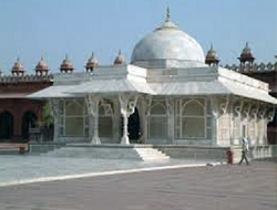 Tomb of Salim Chishti