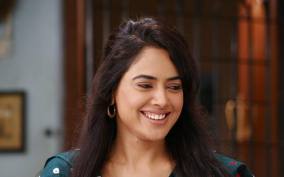 Sameera Reddy hot picture