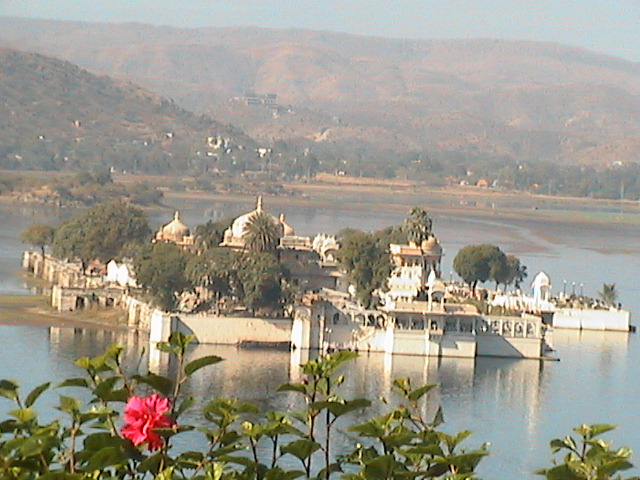 Udaipur Inspired Tajmahal