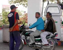 No Helmet, No Petrol in Madhya Pradesh