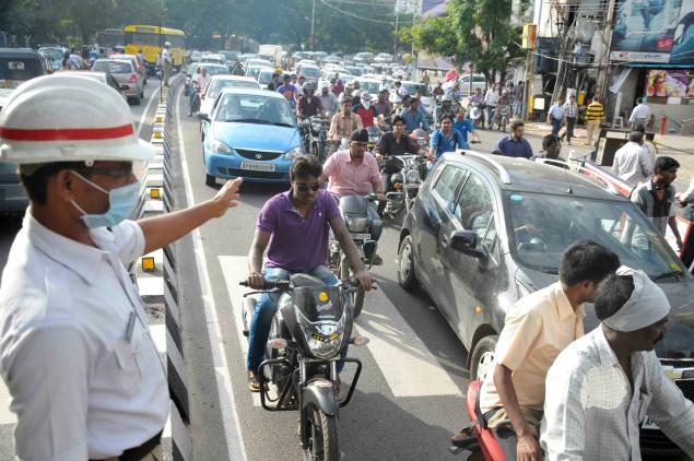 Peak hour congestion on West Bengal Roads